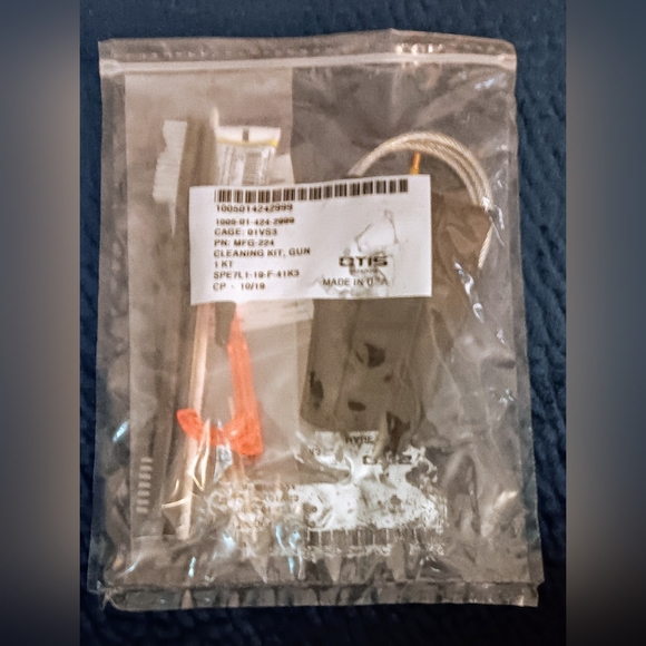 Otis Cleaning Kit, Gun  Military Version NSN 1005-01-424-2999 - Picture 16 of 16
